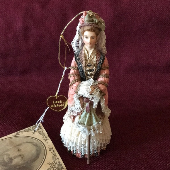 💥SALE 2/$30💥 Vintage Ornament Louis Nichole Victorian Figurine - Picture 2 of 8